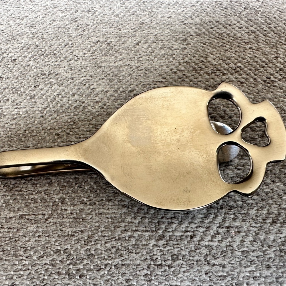 Skull Spoon Money Clip - Picture 4 of 6